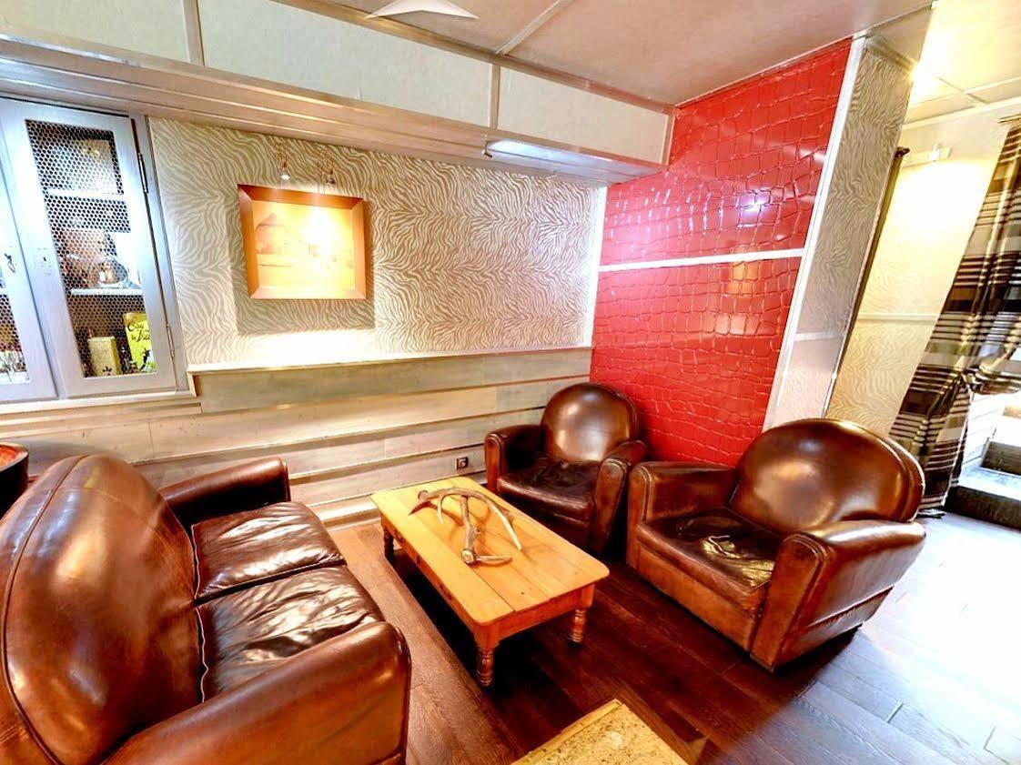 Les Grands Frenes Bed & Breakfast Plaine-de-Walsch ภายนอก รูปภาพ