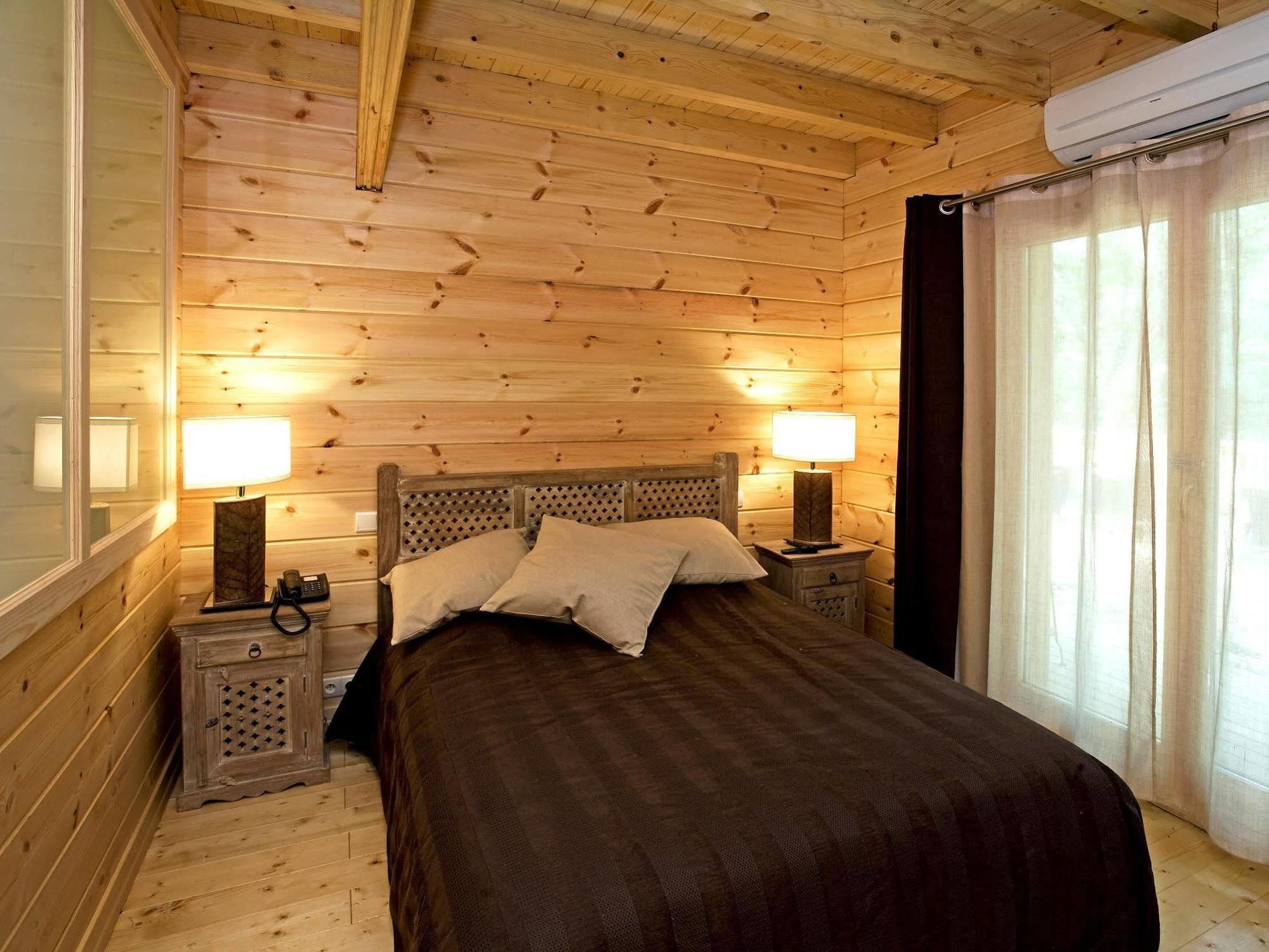 Les Grands Frenes Bed & Breakfast Plaine-de-Walsch ภายนอก รูปภาพ
