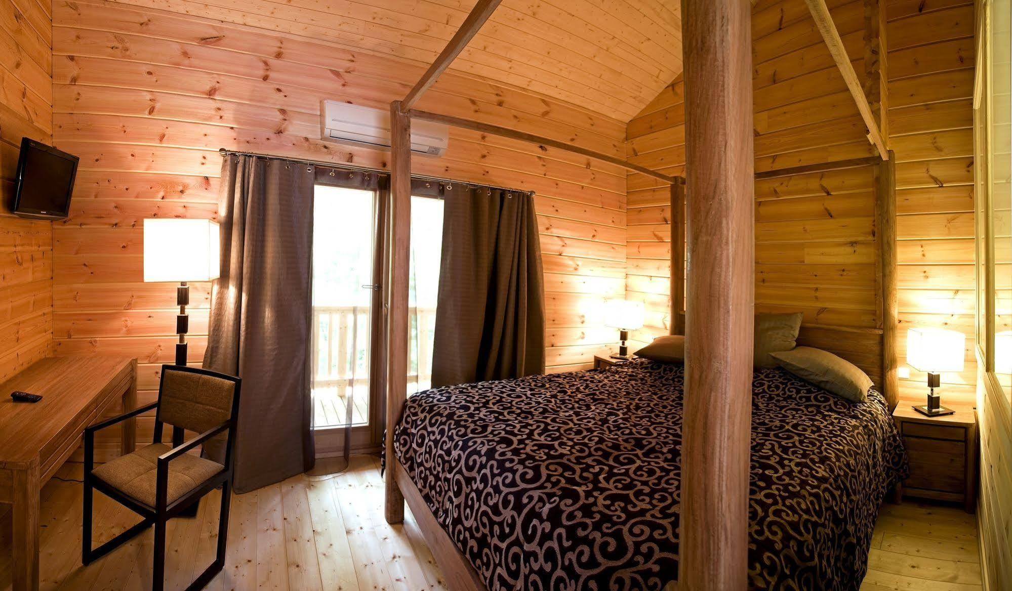 Les Grands Frenes Bed & Breakfast Plaine-de-Walsch ภายนอก รูปภาพ